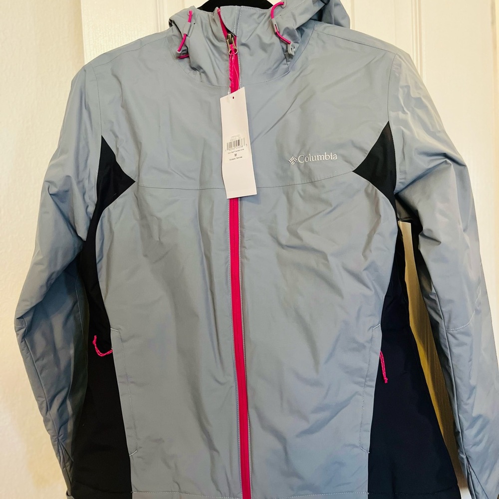 Columbia Women’s Tipton Pass Insulated Gray Jacket with Pink Zipper